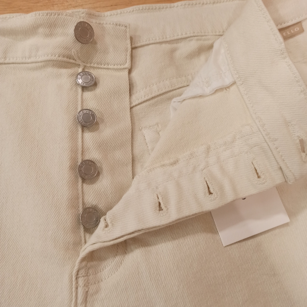 NWT women's Cello White Boyfriend cutoff Shorts SIZE XL - Picture 6 of 16